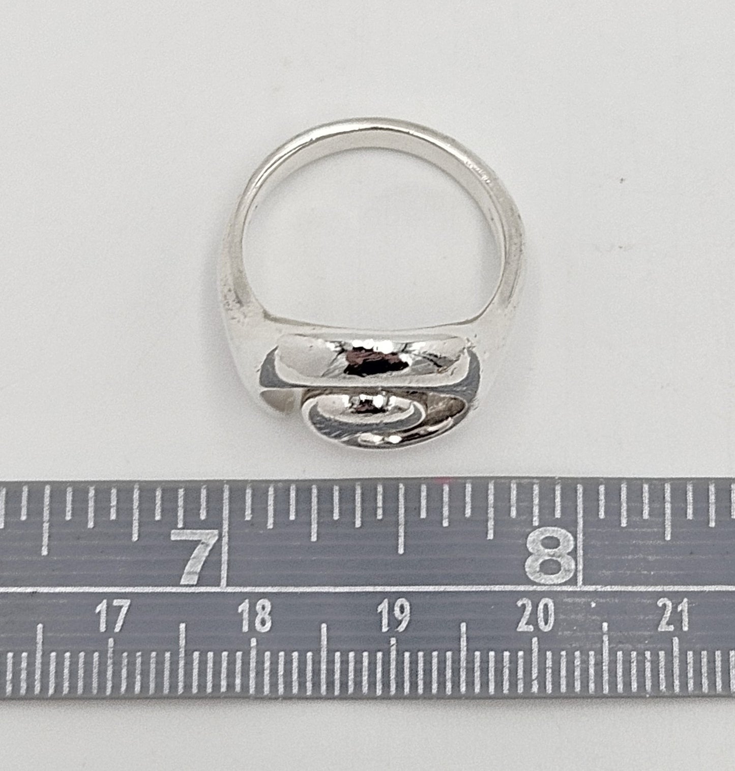 RLM Robert Lee Morris Sterling Silver Modernist Swirl Cocktail Ring Circa 1980s - image 8 of 8