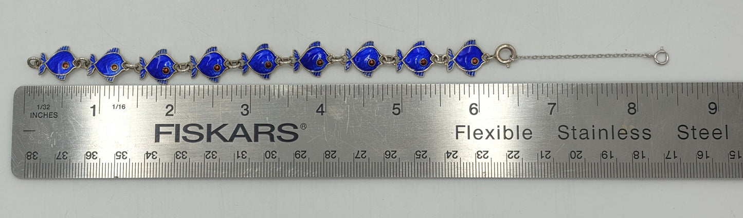 Bracelet danois Volmer Bahner en argent sterling et émail bleu roi à maillons de poisson, vers les années 1950