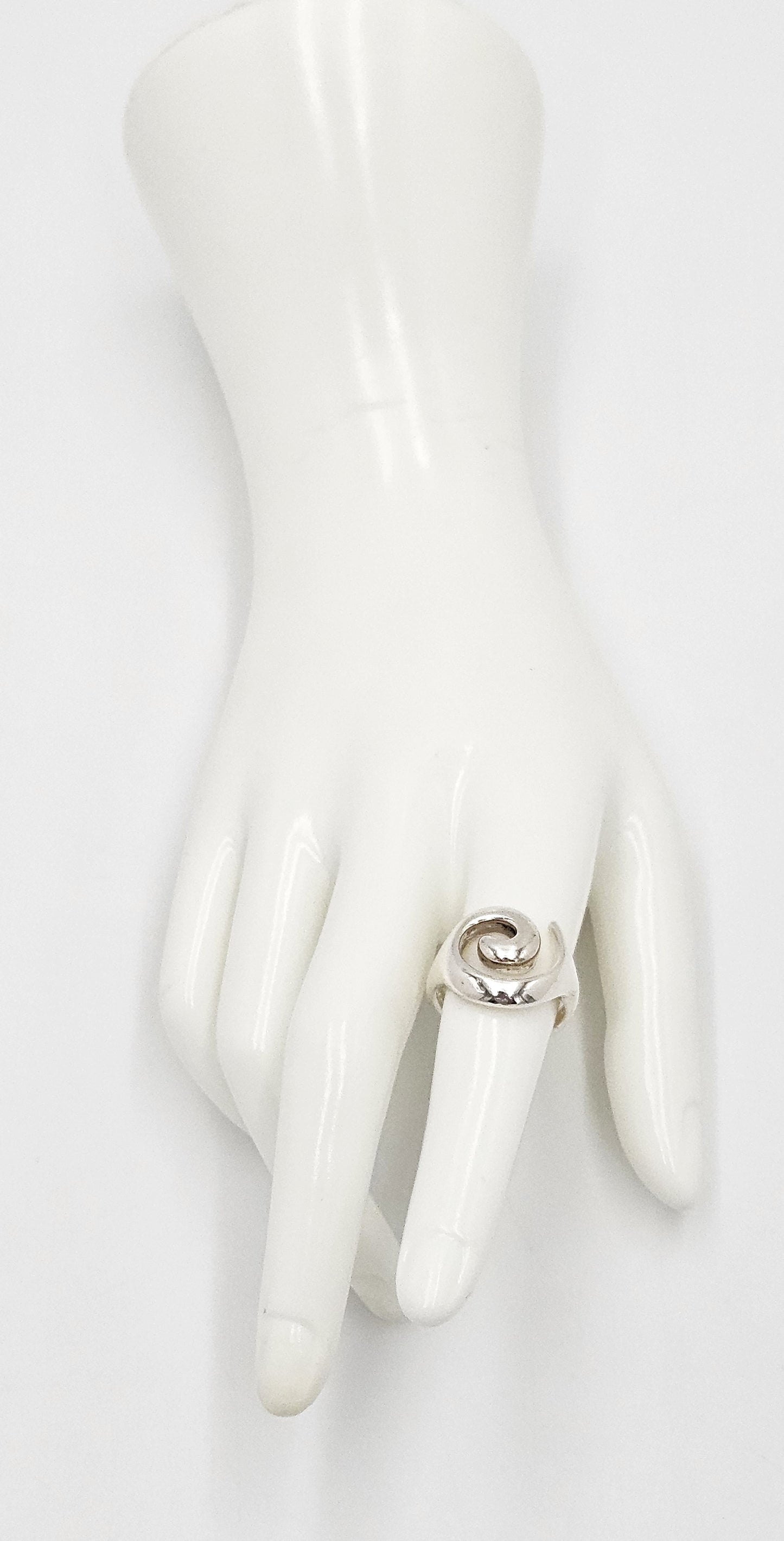 RLM Robert Lee Morris Sterling Silver Modernist Swirl Cocktail Ring Circa 1980s - image 3 of 8