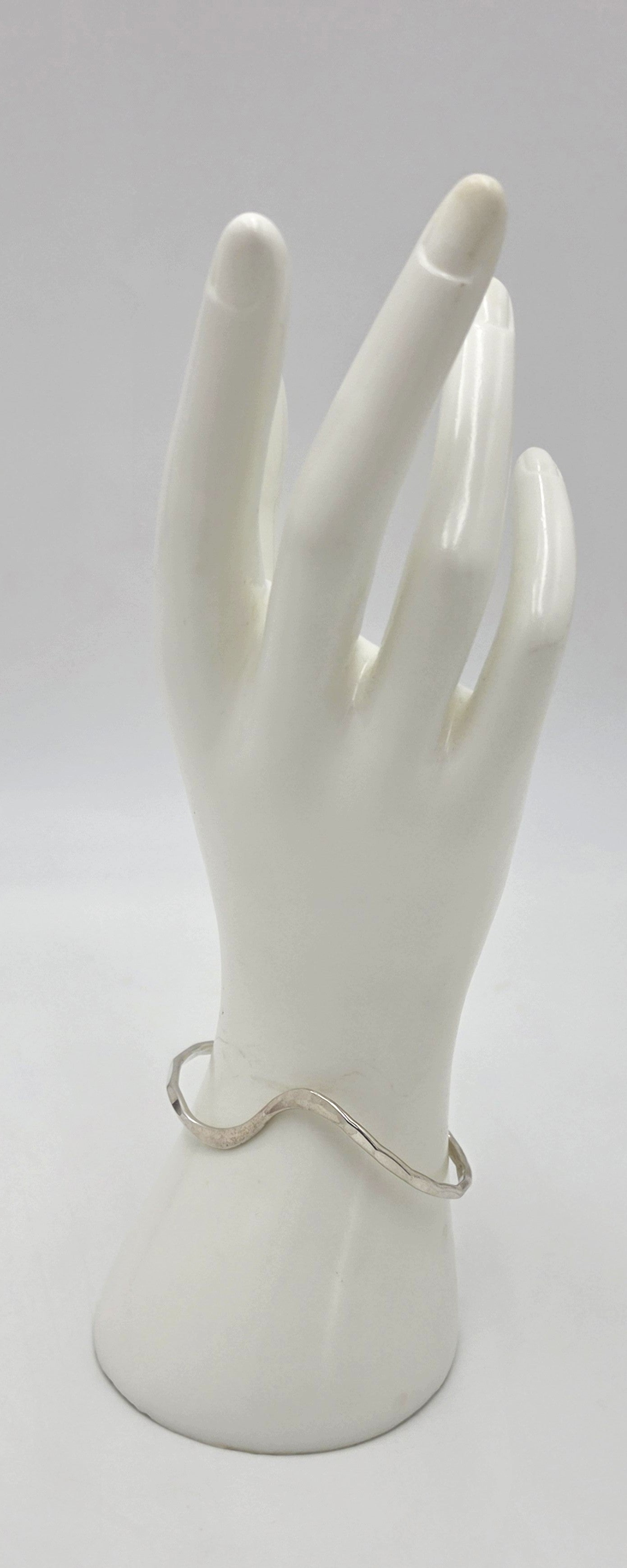Iconic Designer Stinn Sterling Abstract Modernist Hammered Cuff Rare 1980s
