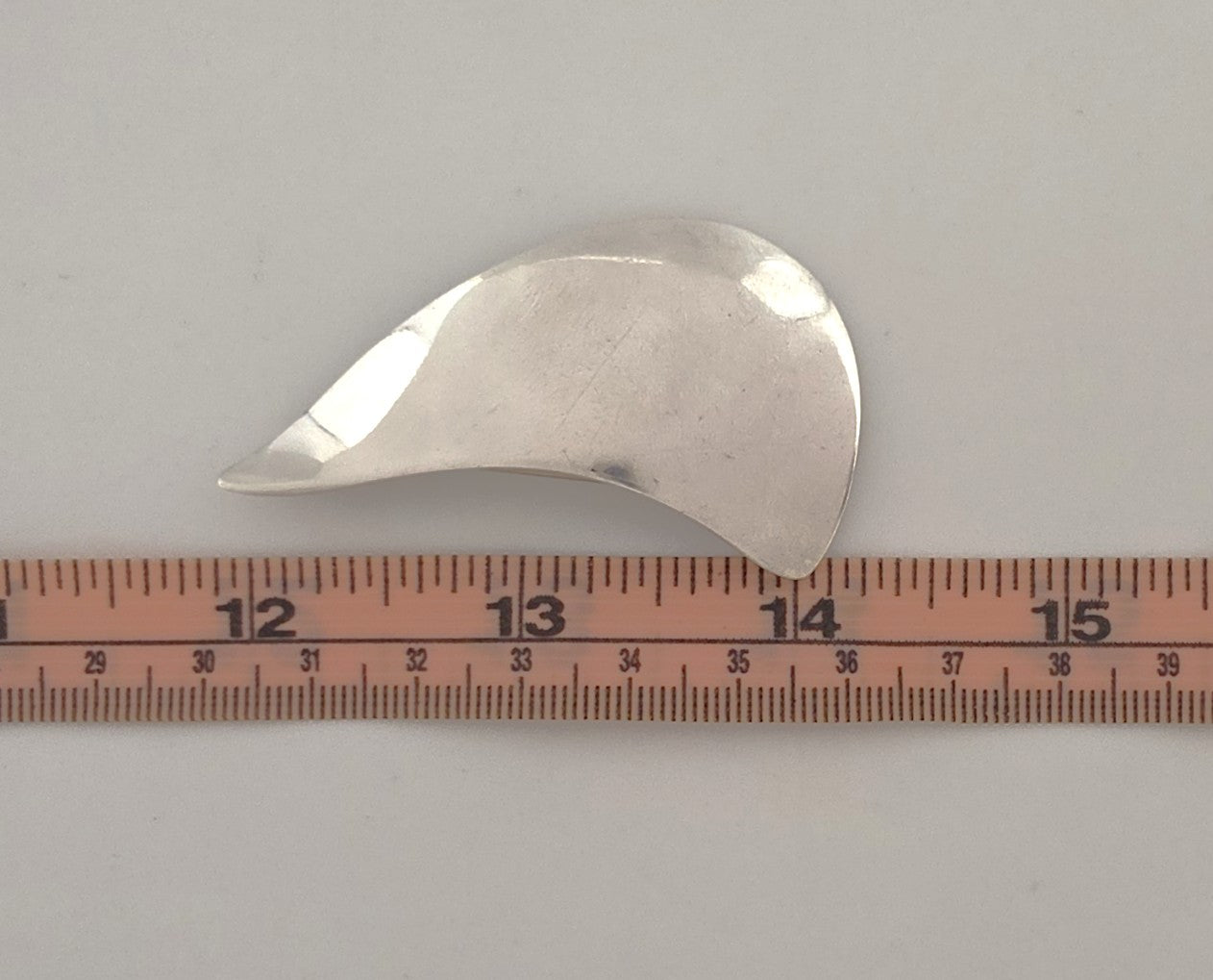 Dansk designer Arne Johansen retro modernistisk sterling sølvbroche 1950'erne