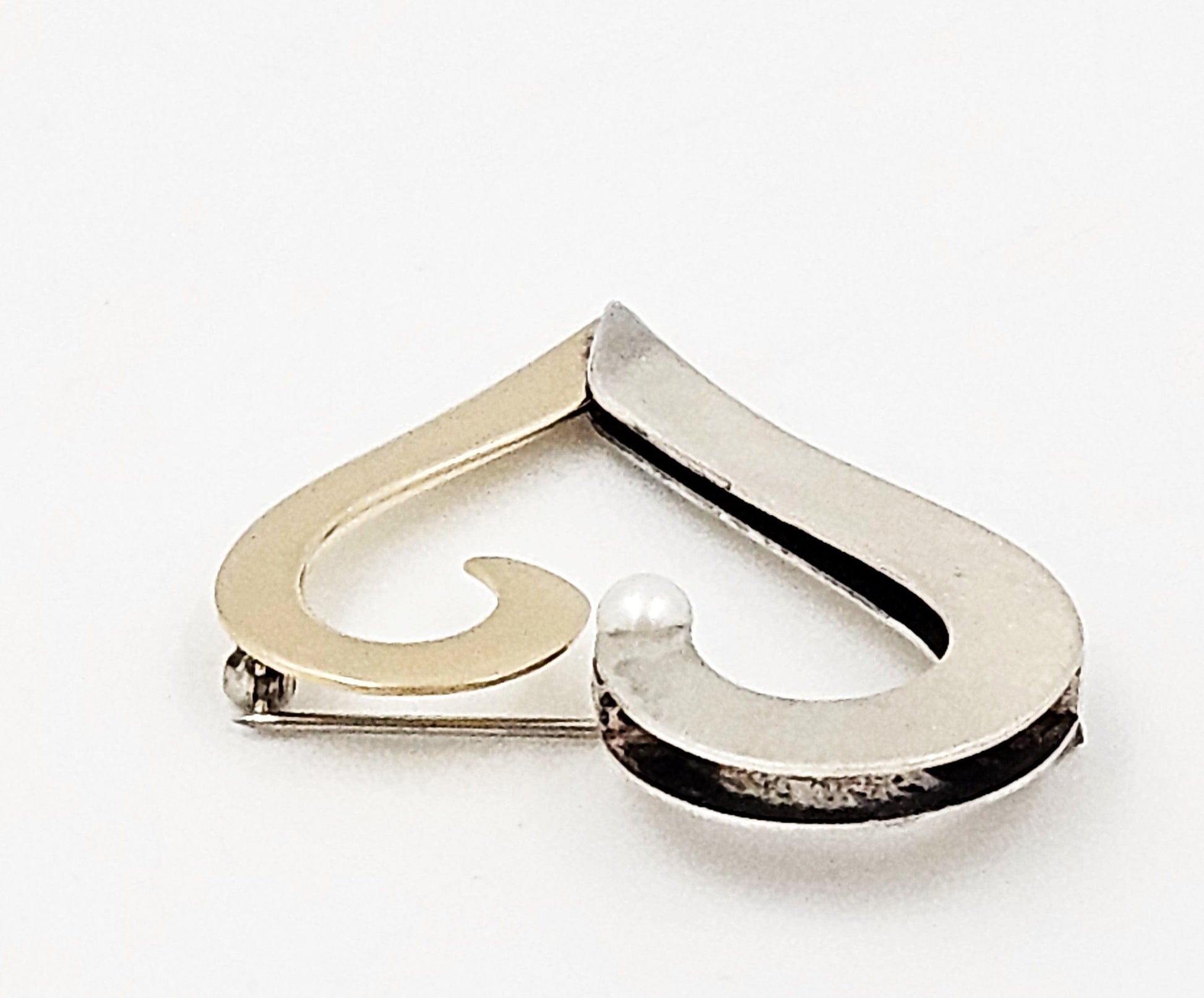 B Levy Jewelry Superb Artisan Signed B Levy Sterling 14k Gold & Pearl Modernist Heart Brooch