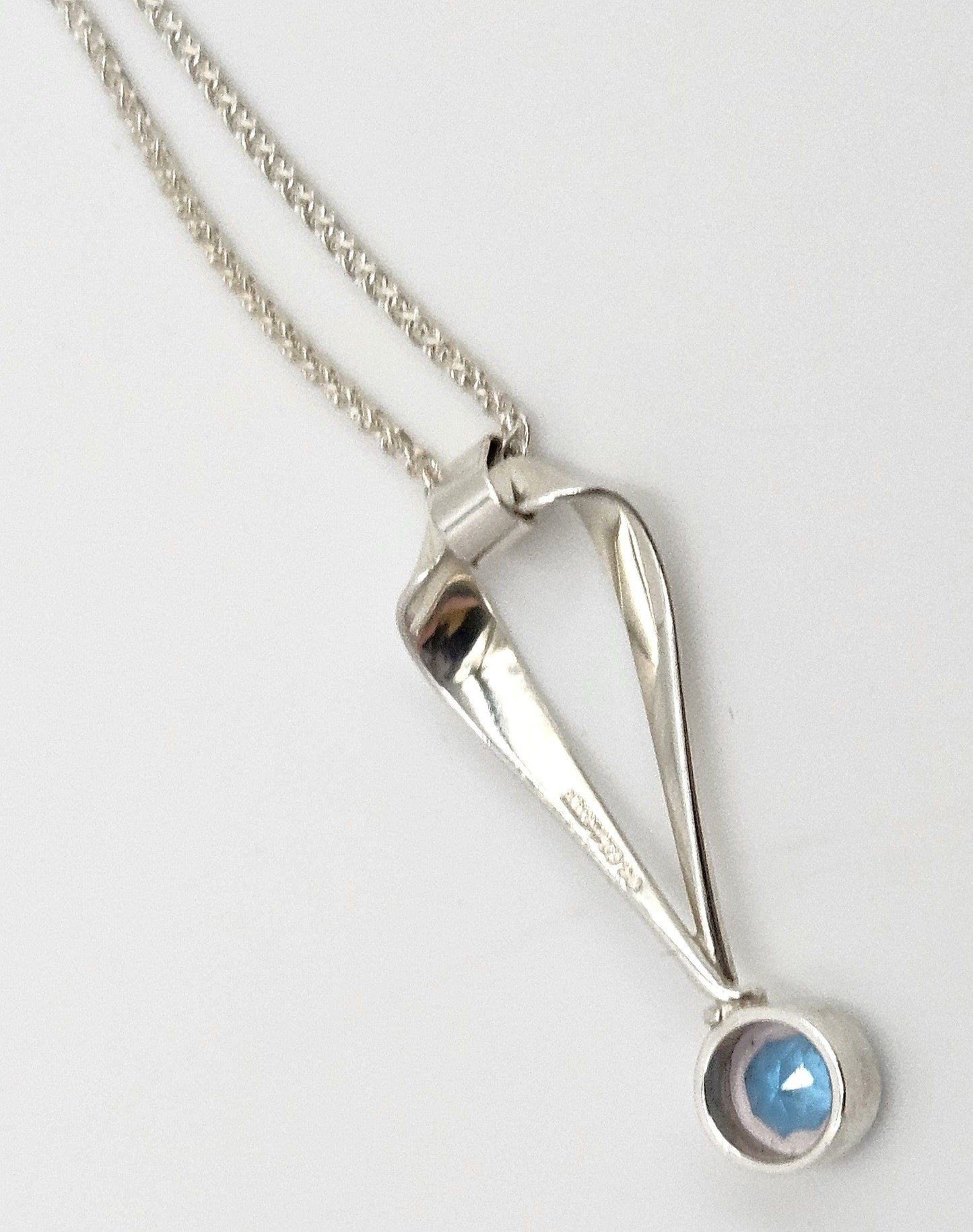 Ed Levin Jewelry Retired Ed Levin Sterling Silver & Blue Topaz Modernist Pendant Necklace 1990s
