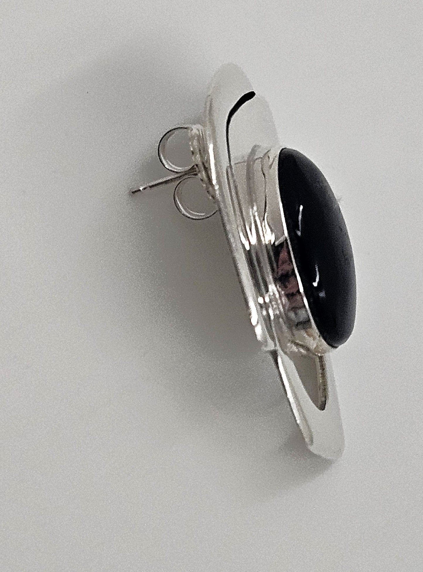 Erika Hult de Corral "Ric" Jewelry Artisan Erika Hult de Corral "Ric" Taxco Sterling Onyx Modernist Earrings 1980s