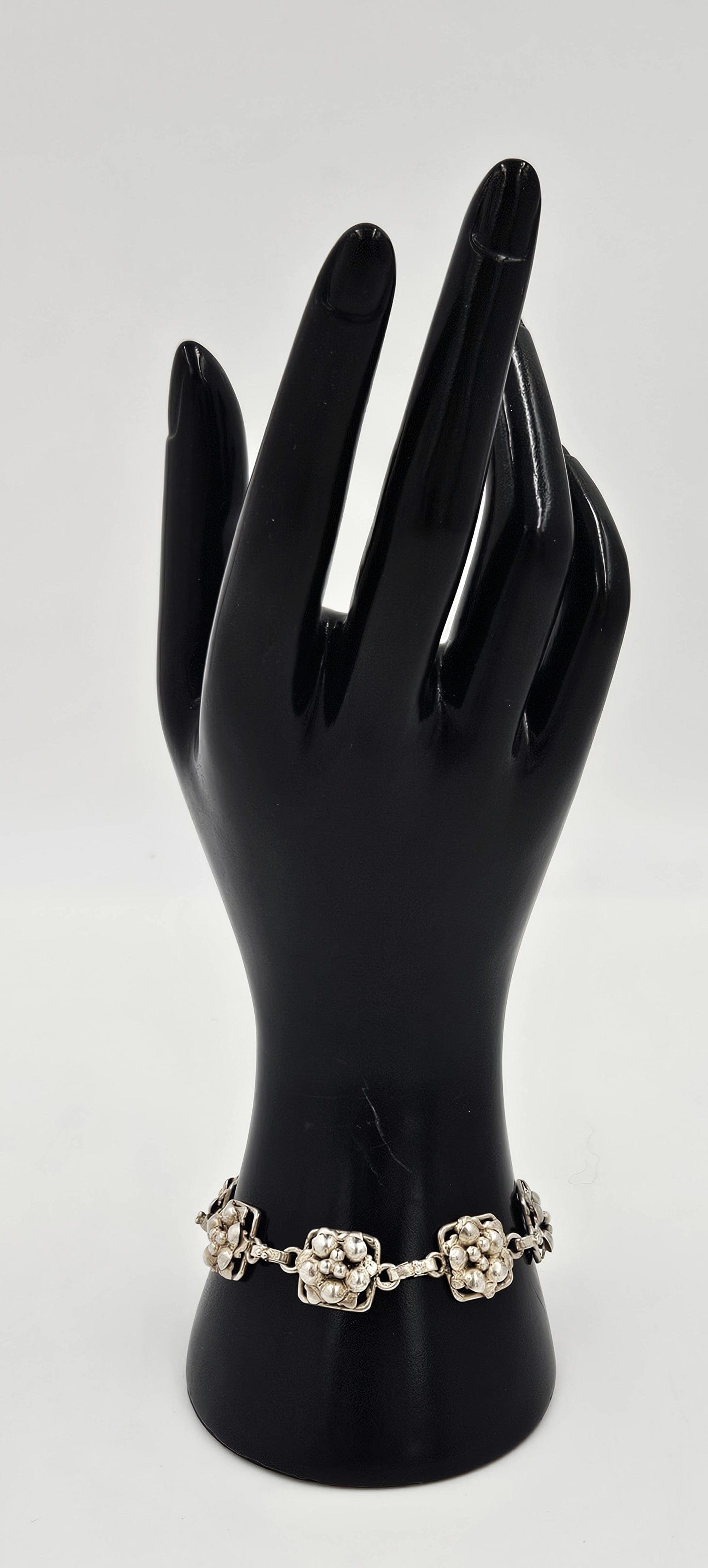 Hobé Sterling Jewelry Hobé et Cié Paris New York Sterling Silver Floral Panel Link Bracelet C. 1940's