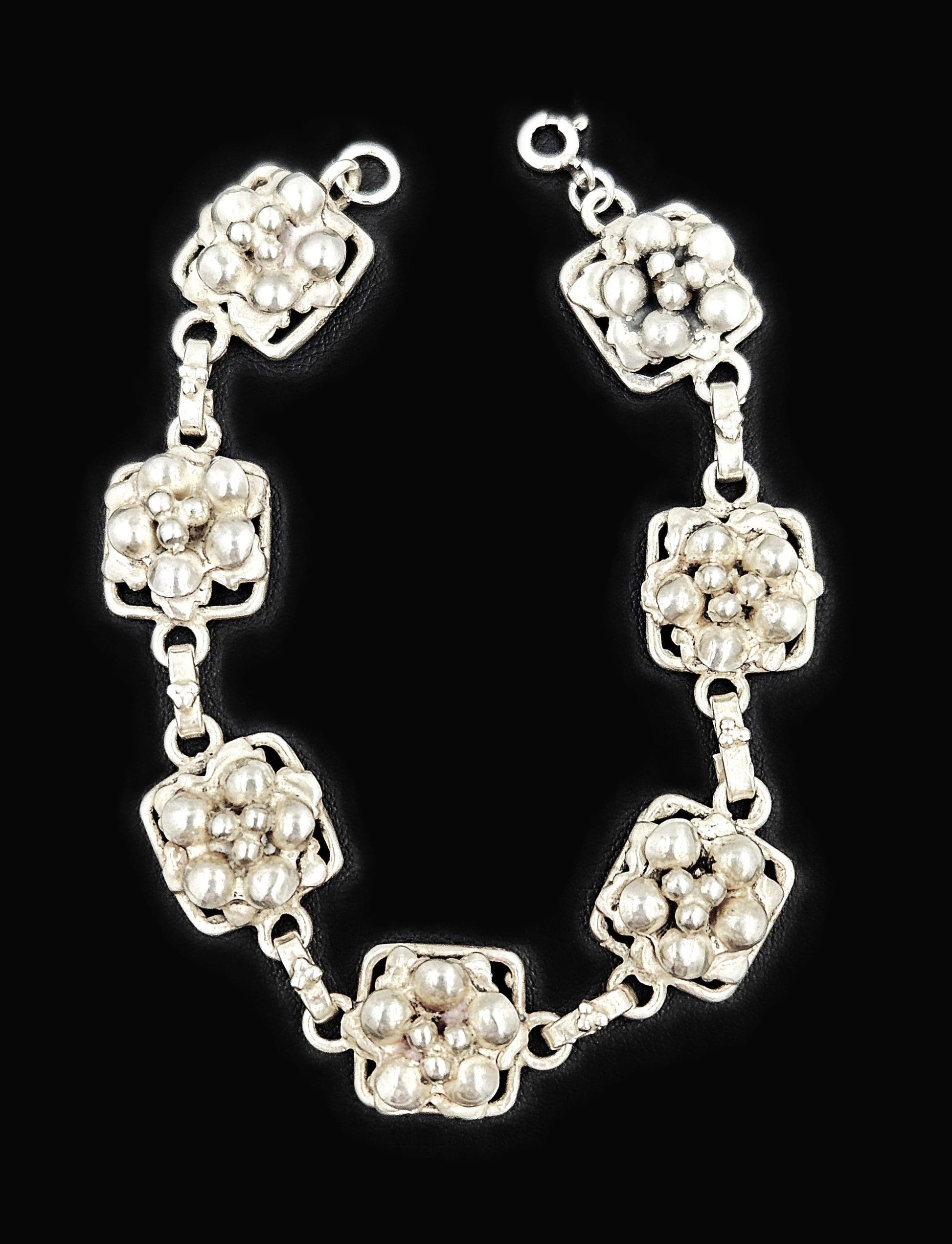 Hobé Sterling Jewelry Hobé et Cié Paris New York Sterling Silver Floral Panel Link Bracelet C. 1940's