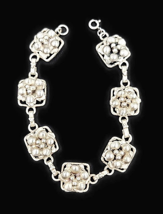 Hobé Sterling Jewelry Hobé et Cié Paris New York Sterling Silver Floral Panel Link Bracelet C. 1940's