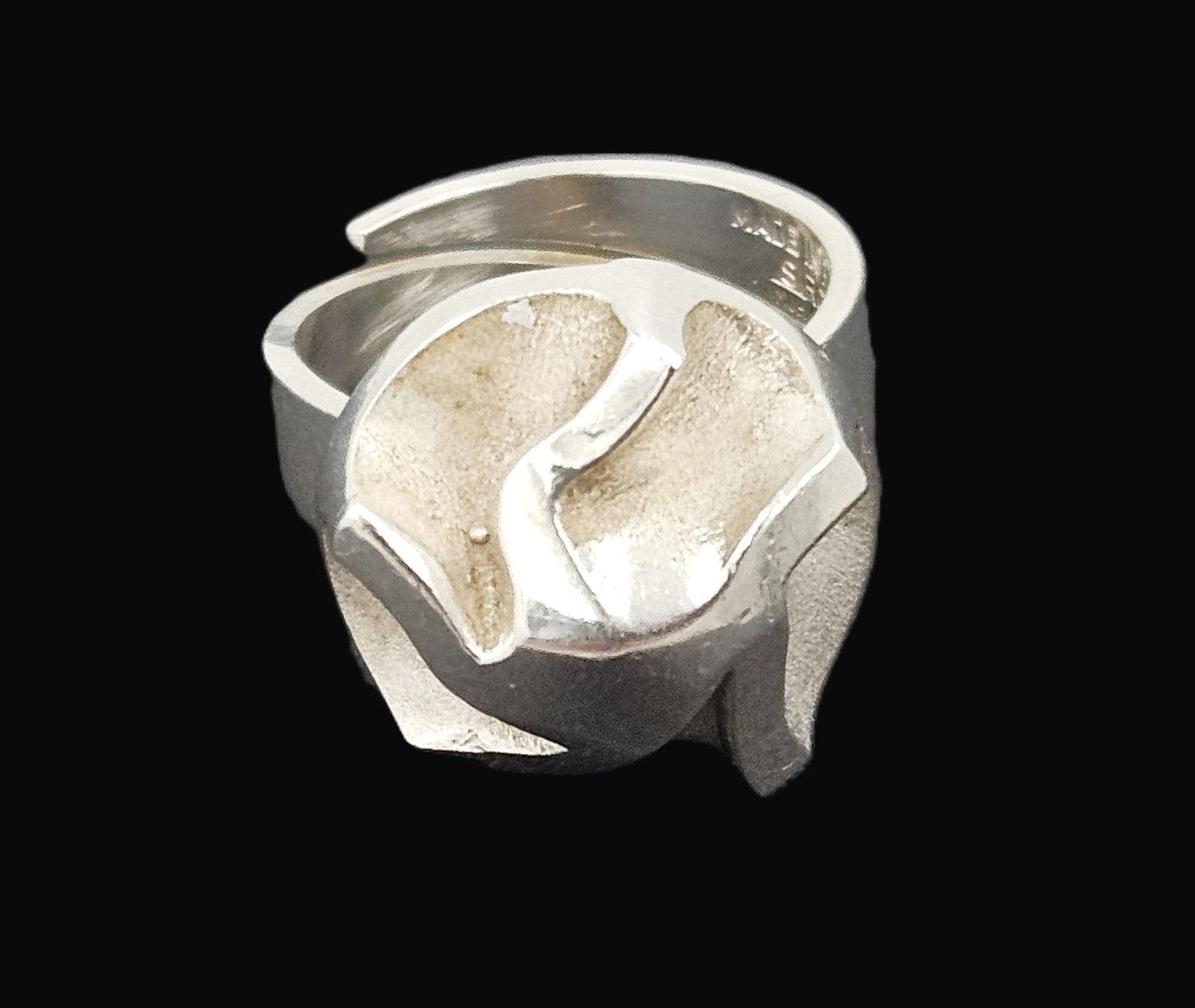 Matti J Hyvarinen - Sirokuru Jewelry Matti J Hyvärinen Sirokoru Finland Abstract Mod Sterling Silver Ring Circa