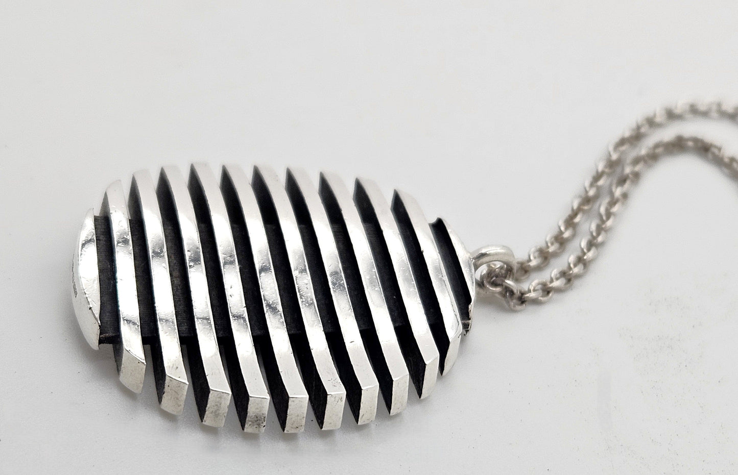 SH London Jewelry Abstract Modernist Sterling Pendant Necklace London 1971 SH