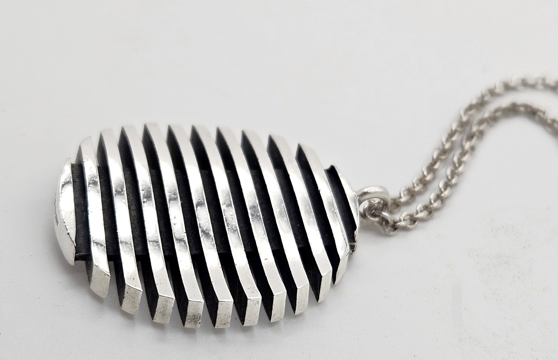 SH London Jewelry Abstract Modernist Sterling Pendant Necklace London 1971 SH